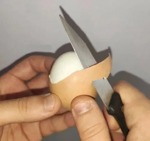 Когда чистишь яйцо слишком радикально