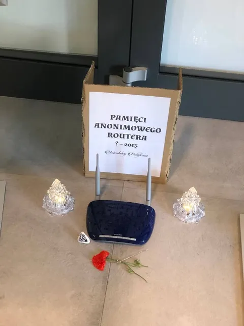 Pamięci anonimowego routera