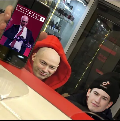 Jeff Bezos Playing Hitman 2