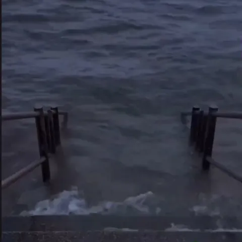 Где видео?