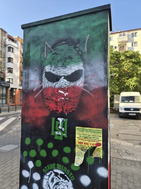 Graffiti z twarzą odcisku palca