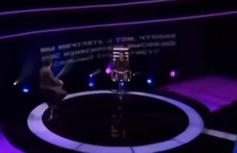 Суровый ответ на сцене