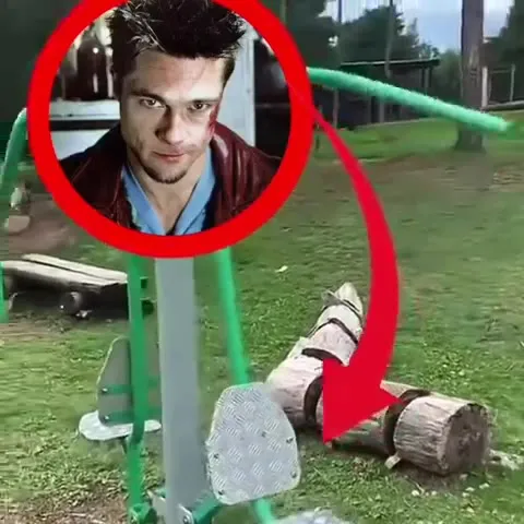 Тайлер Дёрден тренирует бревно