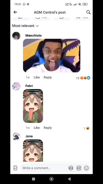 Everyone Posts the Same Anime Reaction