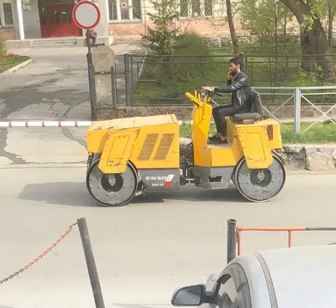 Подкатил на катке