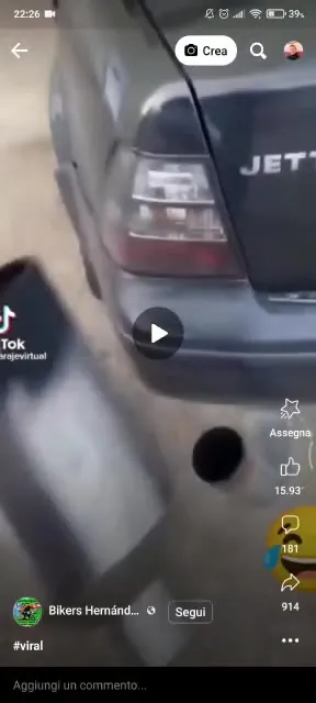 Огромный выхлоп на Jetta