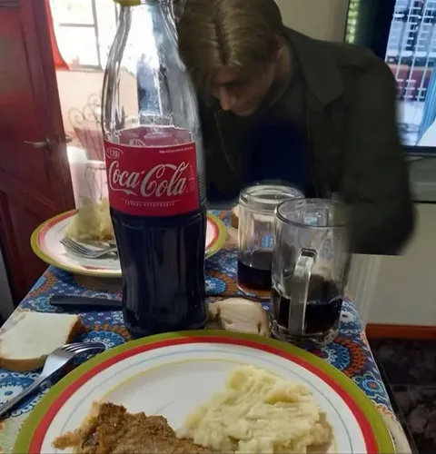 Джеймс в туманной кафешке