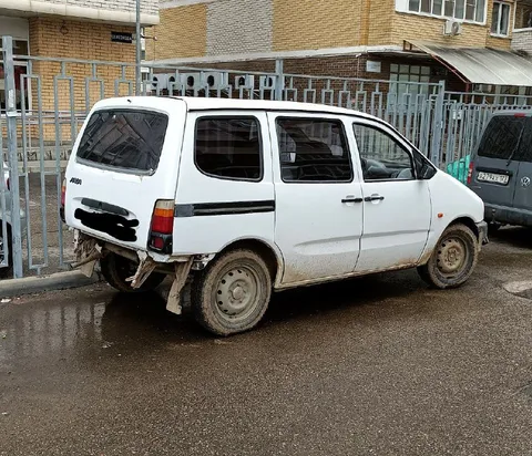 Ебейший раритет на парковке