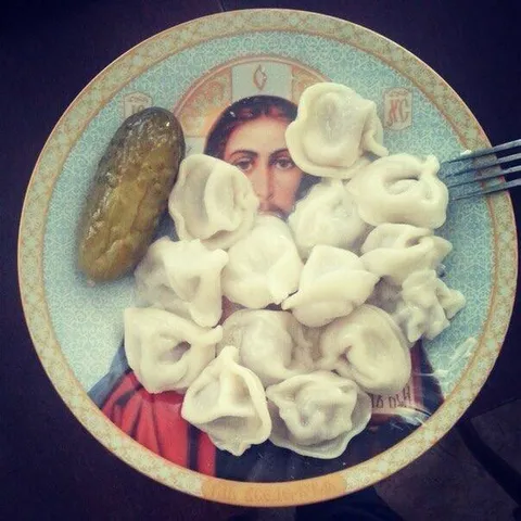 Пельмени на святом образе