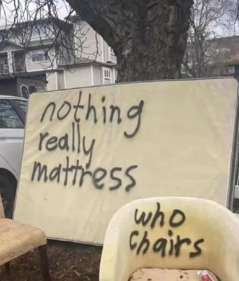 Nothing Really Mattress Who Chairs