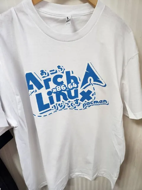 謎のパックマン風Tシャツ