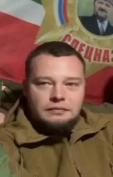 Сначала улыбнулся, потом передумал
