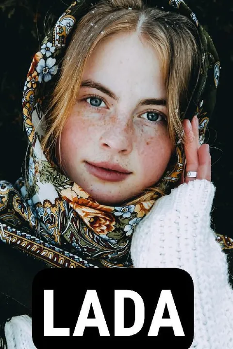 Девушка в платке LADA