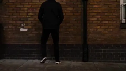 Anti-Pee Paint Splashes Back