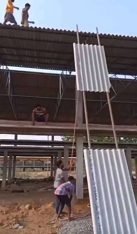 Лестница из профнастила