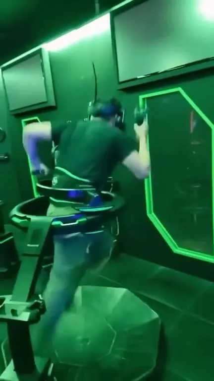 Безумный танец в VR