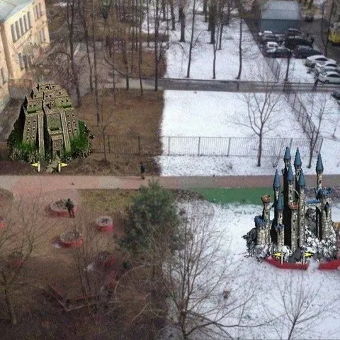 Зима в тематическом парке