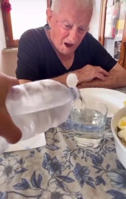 Бабушка услышала Басту