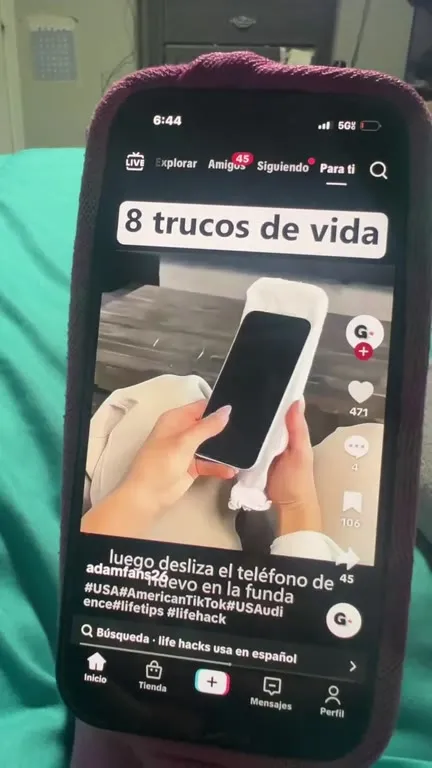 Truco para ver TikTok sin manos