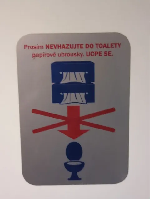 Papírové ubrousky nepatří do toalety