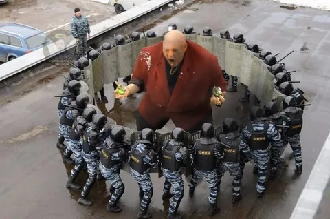 Гигант против ОМОНа