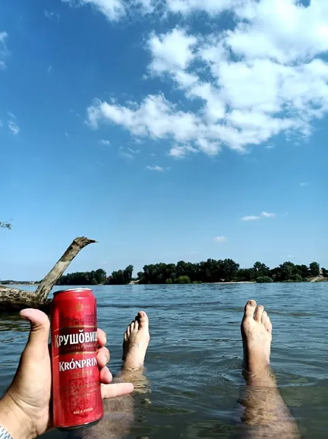 Лень ехать к морю