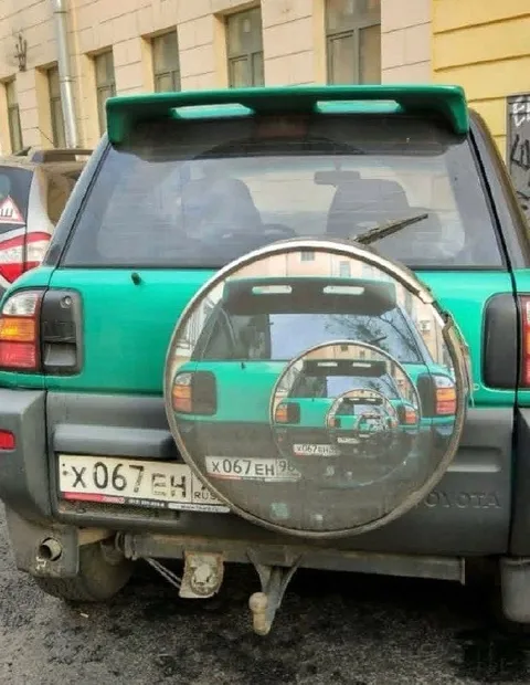 Бесконечное отражение запаски