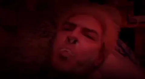 Когда идёшь по тёмному туннелю