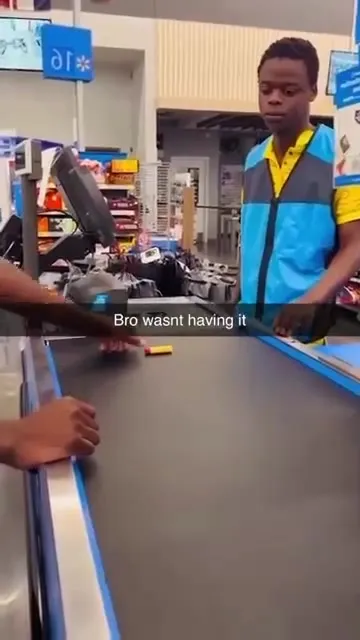 Cashier Refuses the Conveyor Game