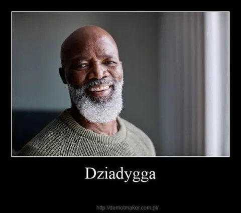 Uśmiechnięty dziadygga