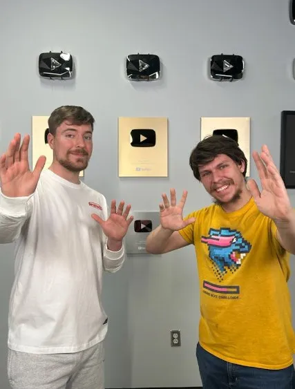 Two YouTubers Showing Their Hands