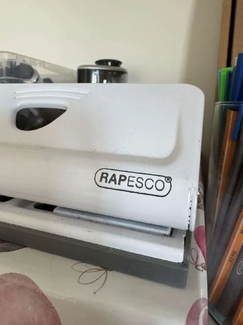 Rapesco перфоратор