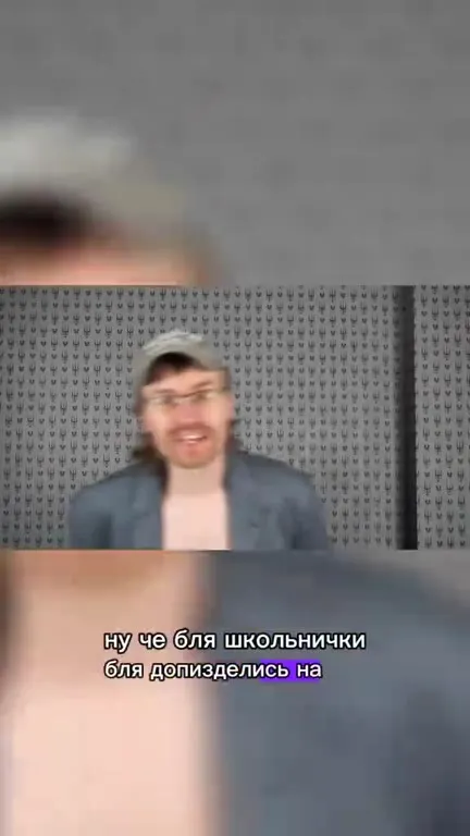 Школьники возвращаются в школу