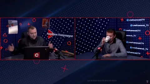 Говорит, а собеседник пьёт чай