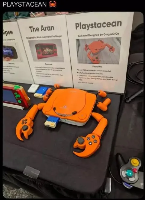 Playstacean Crab Console