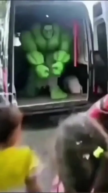 Hulk and Spider-Man Surprise Children
