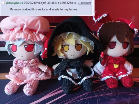 Mom Knitted Tiny Fumo Scarves