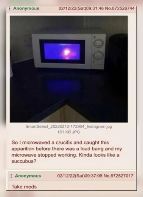 Microwaved Crucifix Apparition