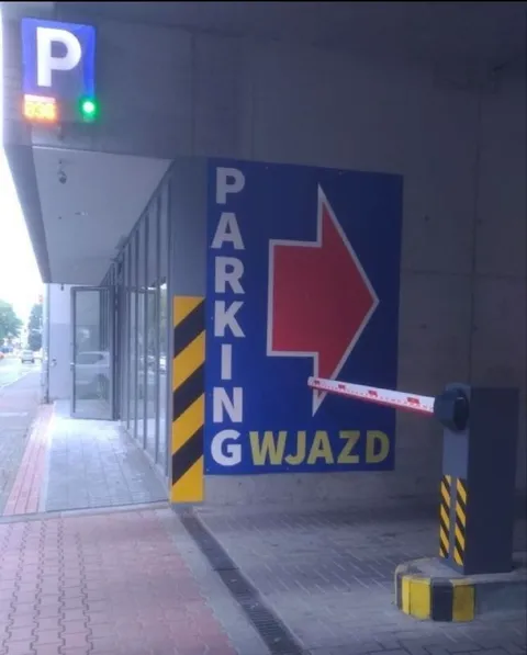 Parking, ale wjazd zamknięty