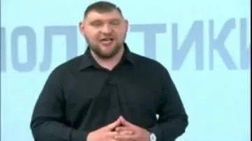 Мужчина превращается в монстра