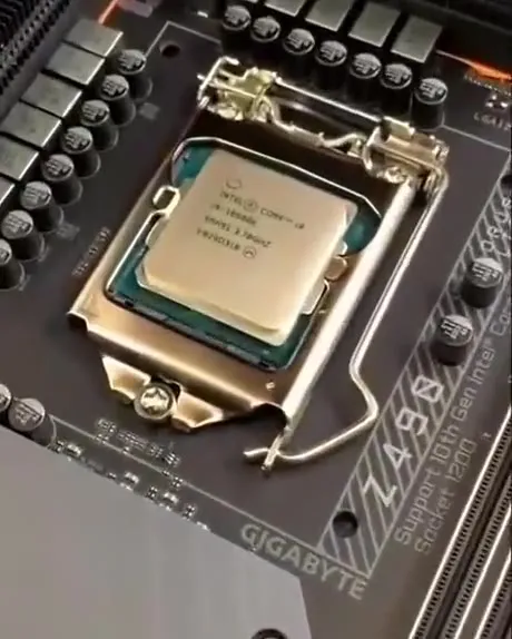 From Core i9 Box to RGB Gaming PC