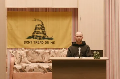Don't Tread on Me Clues