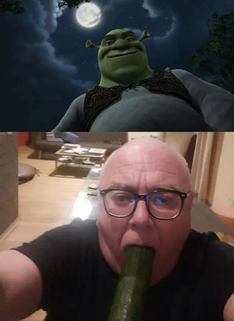 Шрек и огурец