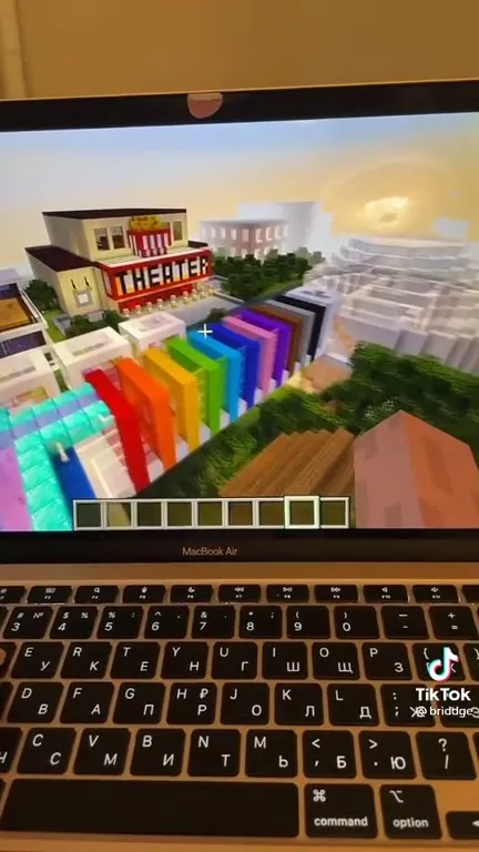 Minecraft City Tour With a Twist