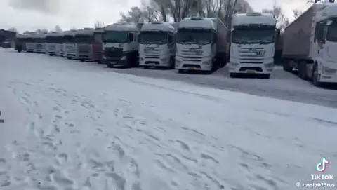 Ой, сколько грузовиков