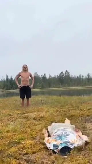 Купание в карельском озере