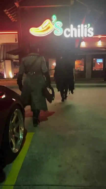 Bloodborne Hunters Go to Chili’s