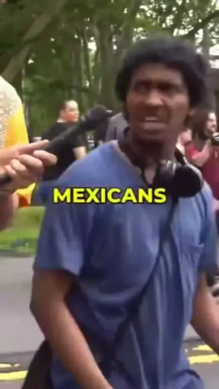 Who Built the Pyramids