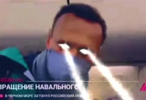 Навальный командует журналистами