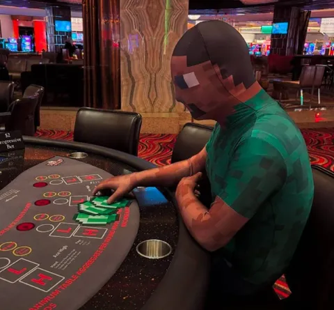Minecraft Steve Playing Roulette